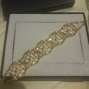 Women's Brooks brothers gold bracelet